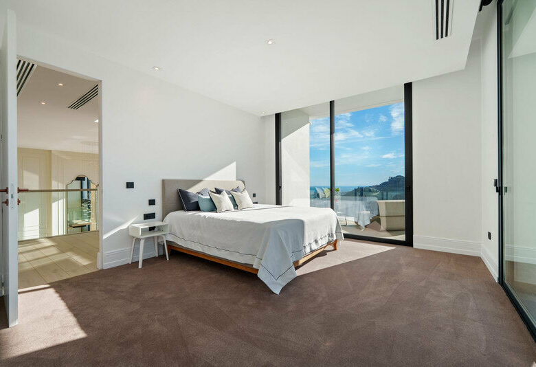 FOR SALE 🏡 Five-Bedroom Villa with Infinity Pool and Panoramic Views on a 5,000 m² Plot – El Madroñal, Benahavís 🇪🇸