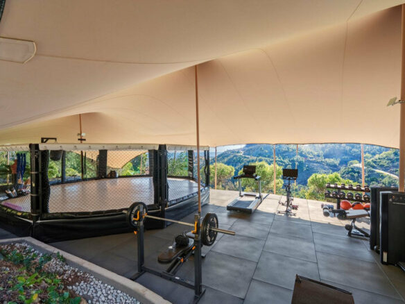 FOR SALE 🏡 Five-Bedroom Villa with Infinity Pool and Panoramic Views on a 5,000 m² Plot – El Madroñal, Benahavís 🇪🇸