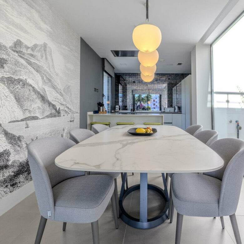 FOR SALE 🏡 Modern Four-Bedroom Villa with Infinity Pool and Sea Views – La Resina Golf, Estepona 🇪🇸