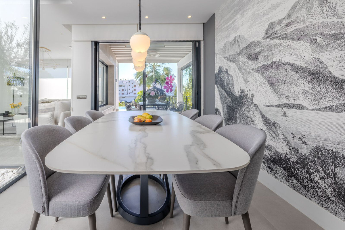 FOR SALE 🏡 Modern Four-Bedroom Villa with Infinity Pool and Sea Views – La Resina Golf, Estepona 🇪🇸