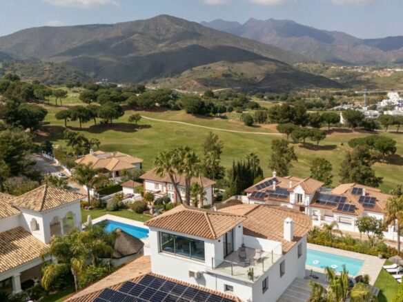 FOR SALE 🏡 Renovated Four-Bedroom Villa with Pool, Gym and Mountain Views – La Cala Golf, Mijas 🇪🇸
