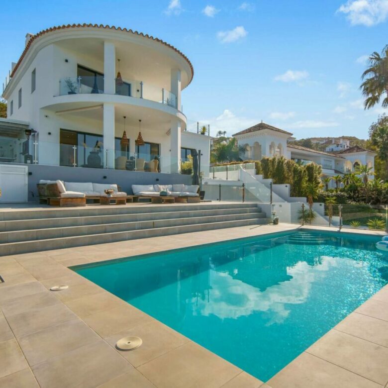 FOR SALE 🏡 Renovated Four-Bedroom Villa with Pool, Gym and Mountain Views – La Cala Golf, Mijas 🇪🇸