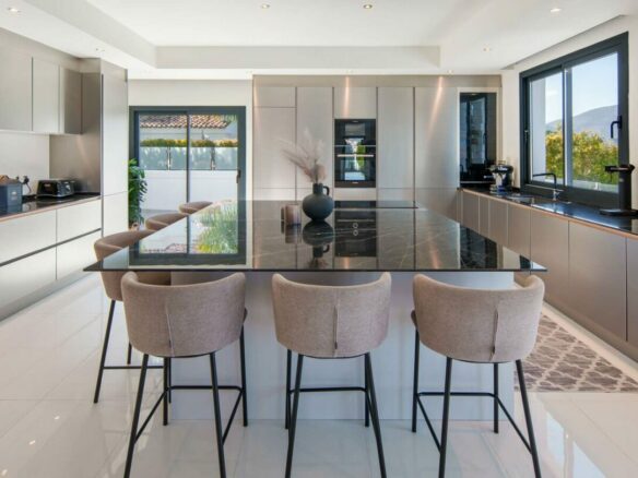 FOR SALE 🏡 Renovated Four-Bedroom Villa with Pool, Gym and Mountain Views – La Cala Golf, Mijas 🇪🇸