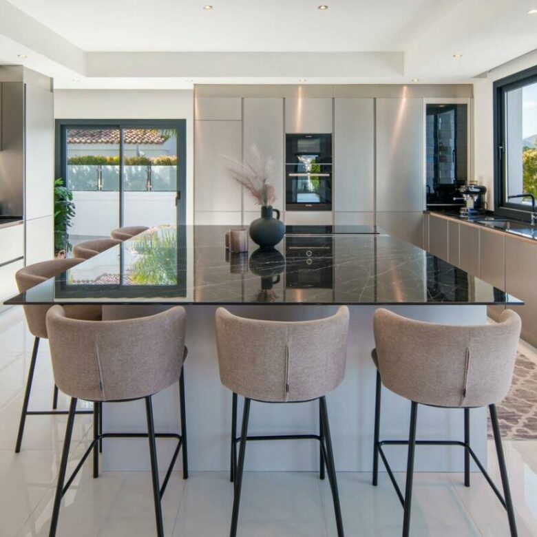 FOR SALE 🏡 Renovated Four-Bedroom Villa with Pool, Gym and Mountain Views – La Cala Golf, Mijas 🇪🇸