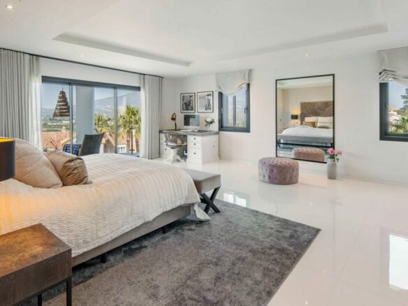 FOR SALE 🏡 Renovated Four-Bedroom Villa with Pool, Gym and Mountain Views – La Cala Golf, Mijas 🇪🇸