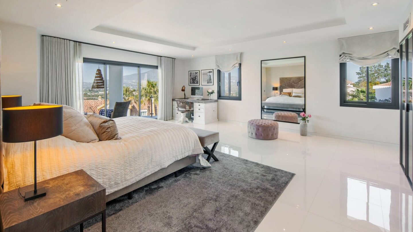 FOR SALE 🏡 Renovated Four-Bedroom Villa with Pool, Gym and Mountain Views – La Cala Golf, Mijas 🇪🇸