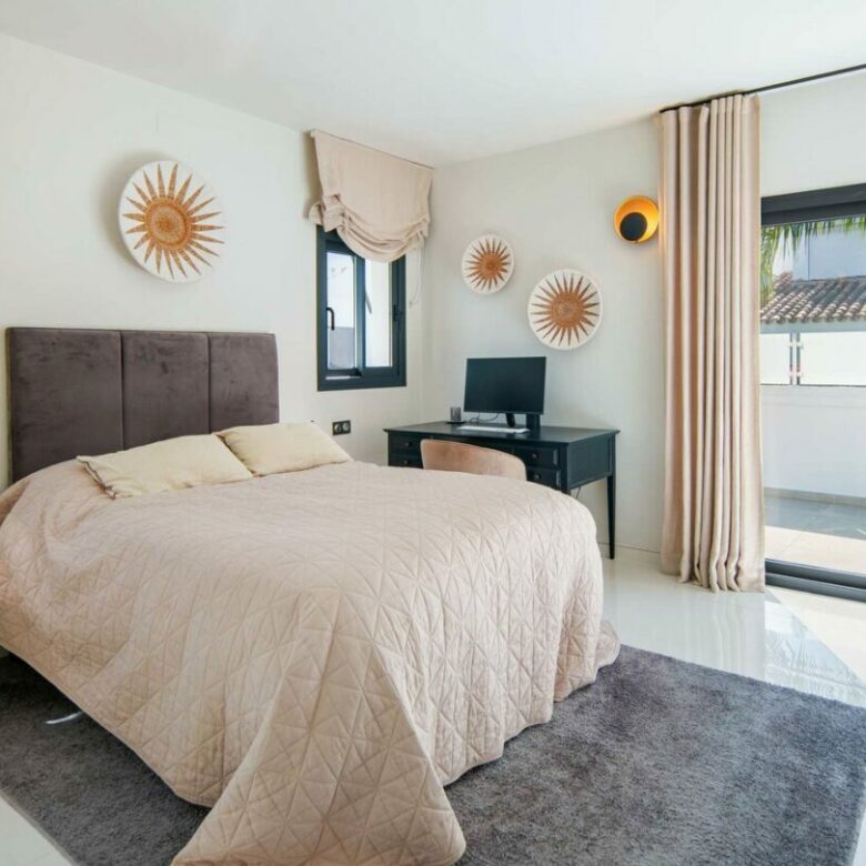 FOR SALE 🏡 Renovated Four-Bedroom Villa with Pool, Gym and Mountain Views – La Cala Golf, Mijas 🇪🇸