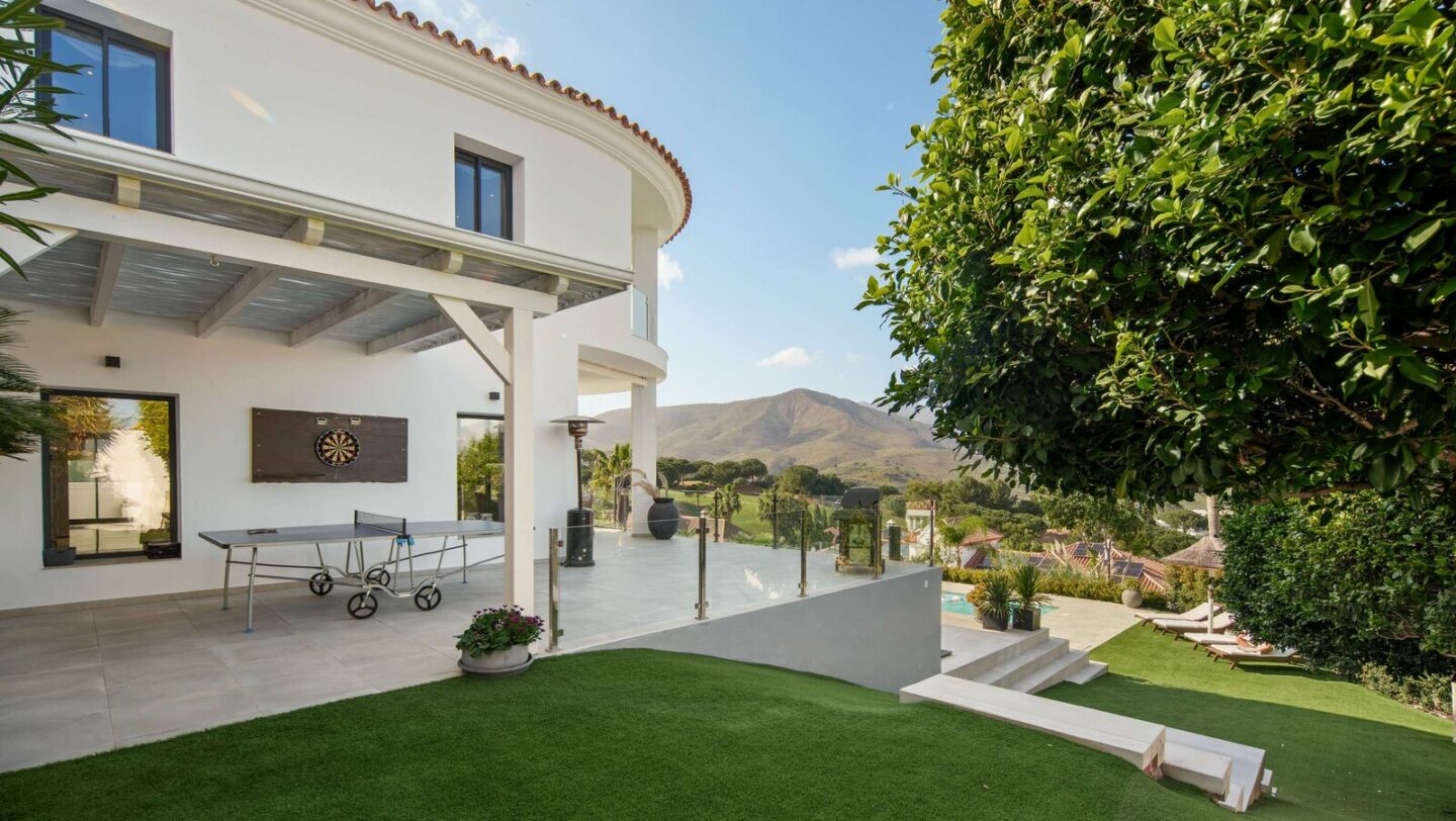 FOR SALE 🏡 Renovated Four-Bedroom Villa with Pool, Gym and Mountain Views – La Cala Golf, Mijas 🇪🇸