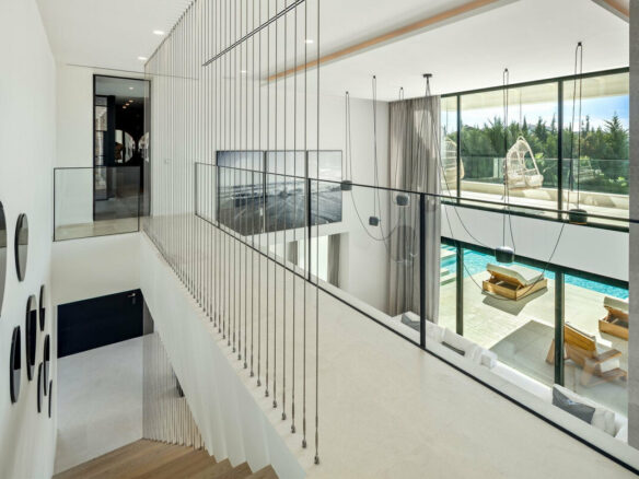 FOR SALE 🏡 Contemporary Six-Suite Villa with Cinema, Gym and Spa – La Cerquilla, Nueva Andalucía, Marbella 🇪🇸