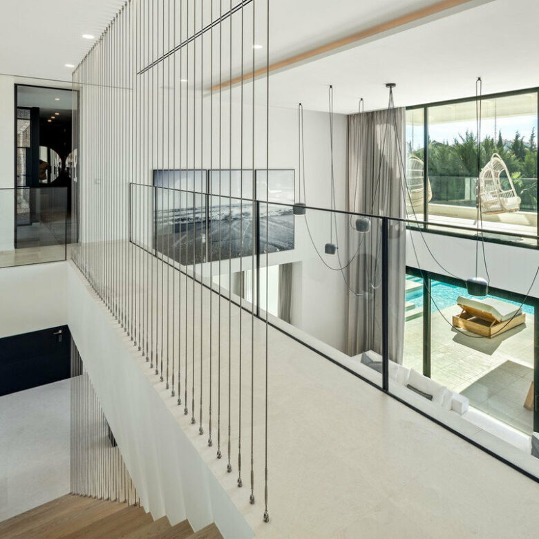 FOR SALE 🏡 Contemporary Six-Suite Villa with Cinema, Gym and Spa – La Cerquilla, Nueva Andalucía, Marbella 🇪🇸