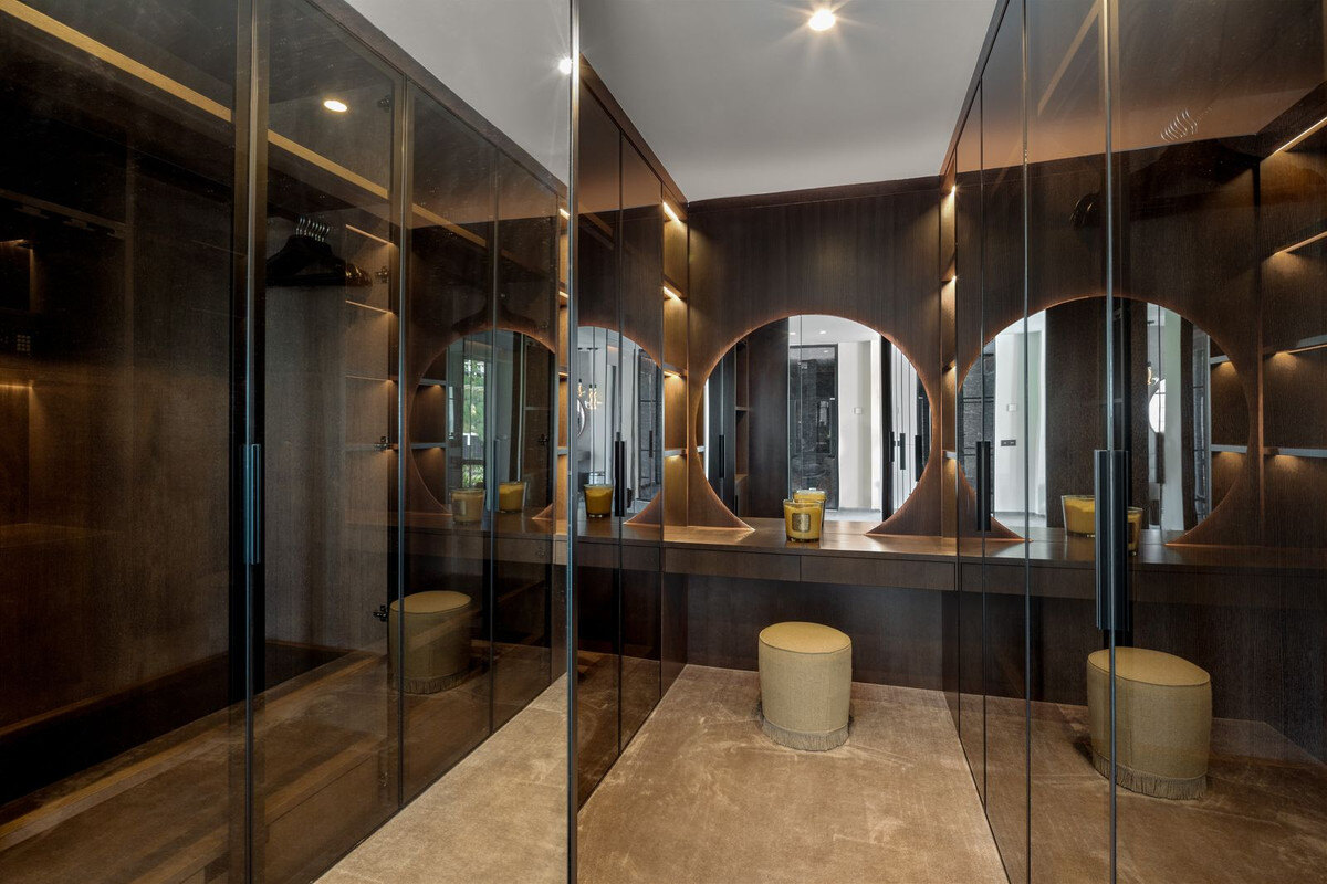 FOR SALE 🏡 Contemporary Six-Suite Villa with Cinema, Gym and Spa – La Cerquilla, Nueva Andalucía, Marbella 🇪🇸