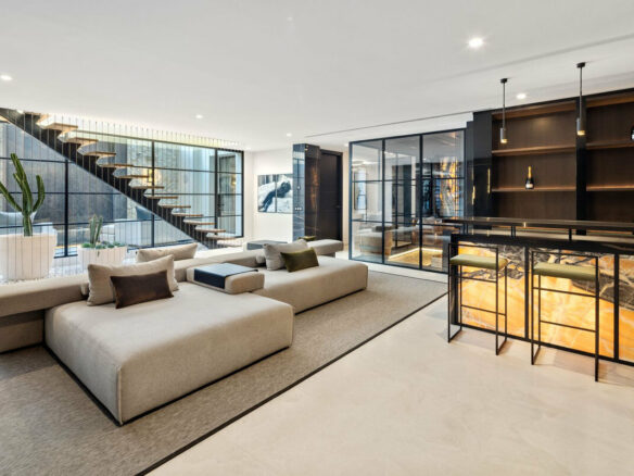 FOR SALE 🏡 Contemporary Six-Suite Villa with Cinema, Gym and Spa – La Cerquilla, Nueva Andalucía, Marbella 🇪🇸