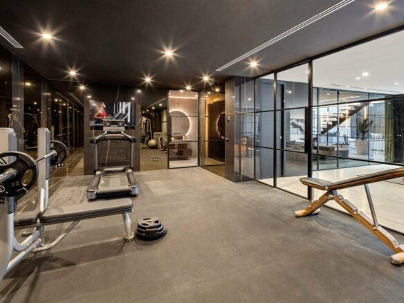 FOR SALE 🏡 Contemporary Six-Suite Villa with Cinema, Gym and Spa – La Cerquilla, Nueva Andalucía, Marbella 🇪🇸