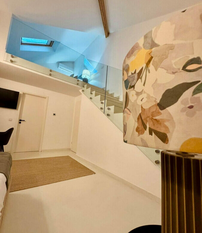 FOR SALE 🏡 Private Four-Bedroom Villa with Sea Views on a Flat Plot – Monte Biarritz, Estepona 🇪🇸