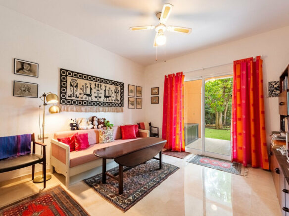 FOR SALE 🏡 Beachside Four-Bedroom Villa 100 m from the Sea – Paraíso Barronal, Estepona East 🇪🇸
