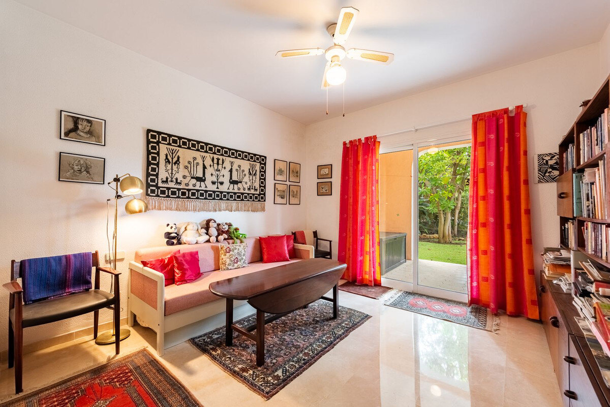 FOR SALE 🏡 Beachside Four-Bedroom Villa 100 m from the Sea – Paraíso Barronal, Estepona East 🇪🇸