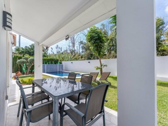 FOR SALE 🏡 Three-Bedroom Villa with Private Pool and Garden – Nagüeles, Golden Mile, Marbella 🇪🇸