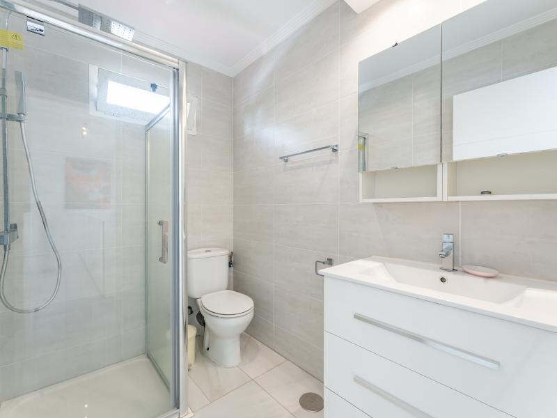 FOR SALE 🏡 Three-Bedroom Villa with Private Pool and Garden – Nagüeles, Golden Mile, Marbella 🇪🇸