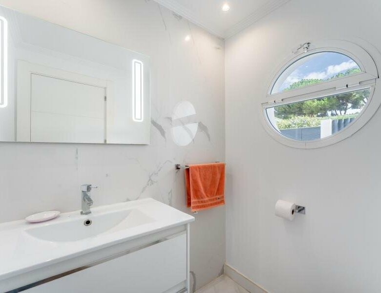 FOR SALE 🏡 Three-Bedroom Villa with Private Pool and Garden – Nagüeles, Golden Mile, Marbella 🇪🇸