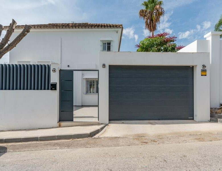 FOR SALE 🏡 Three-Bedroom Villa with Private Pool and Garden – Nagüeles, Golden Mile, Marbella 🇪🇸