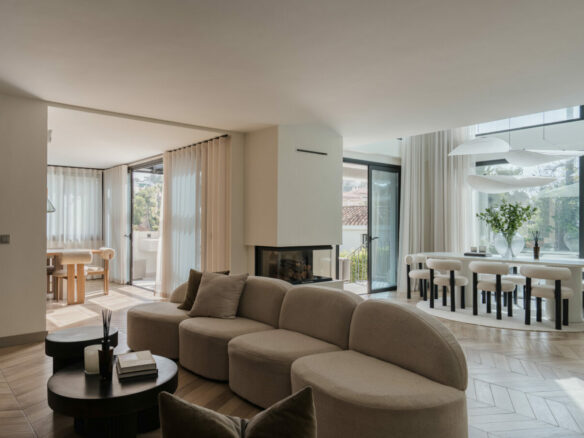 FOR SALE 🏡 Renovated 5 Bedroom Villa with Sea and Mountain Views – Los Naranjos Hill Club, Nueva Andalucía, Marbella 🇪🇸