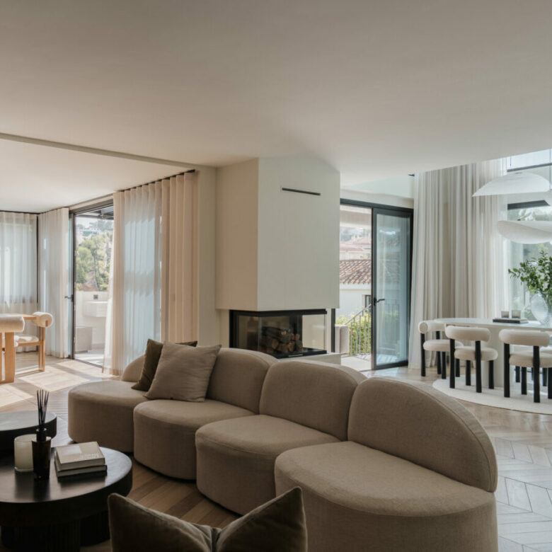FOR SALE 🏡 Renovated 5 Bedroom Villa with Sea and Mountain Views – Los Naranjos Hill Club, Nueva Andalucía, Marbella 🇪🇸