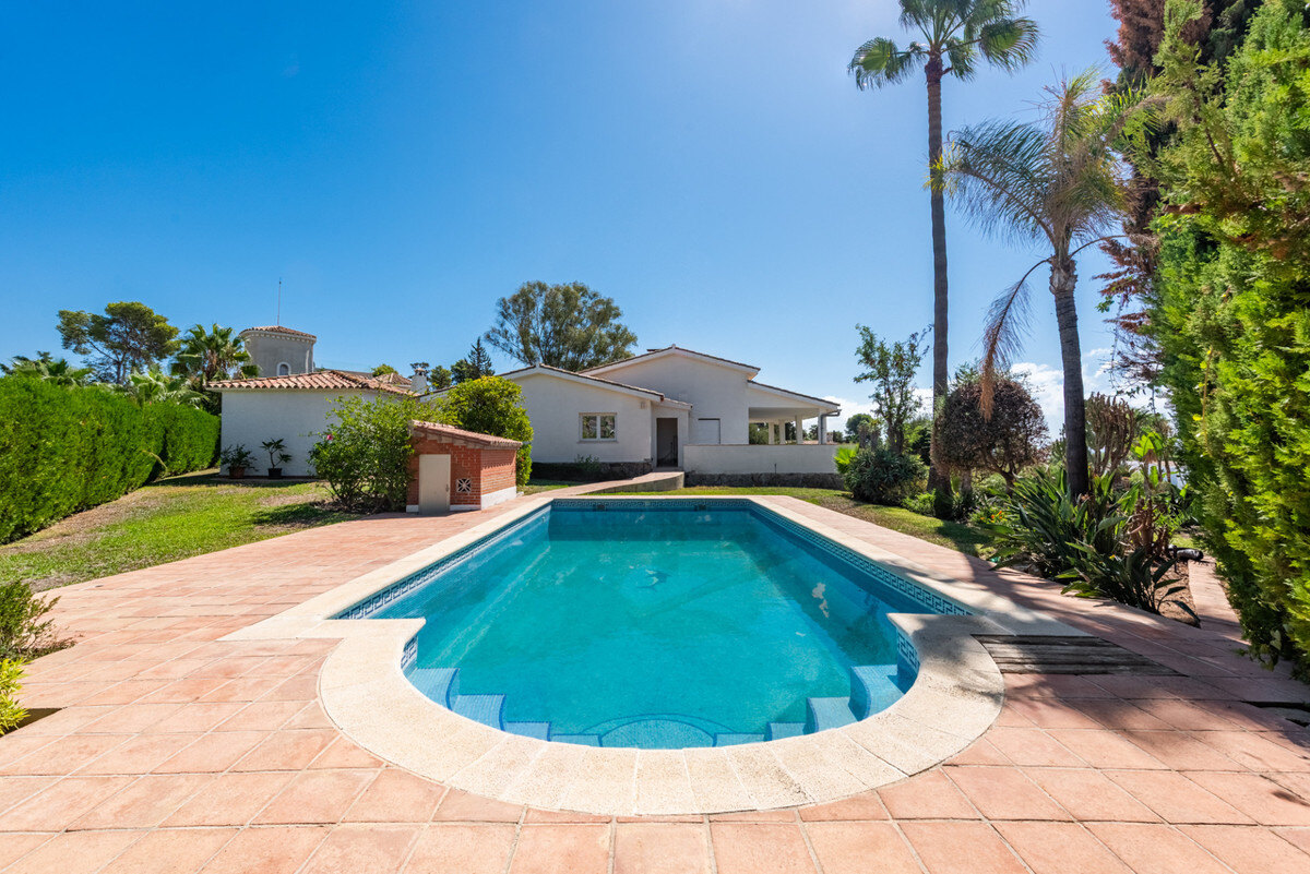 villa-sea-views-atalaya-01 FOR SALE π‘ Single-Level Four-Bedroom Villa with Sea Views to Finish β Atalaya, New Golden Mile πͺπΈ