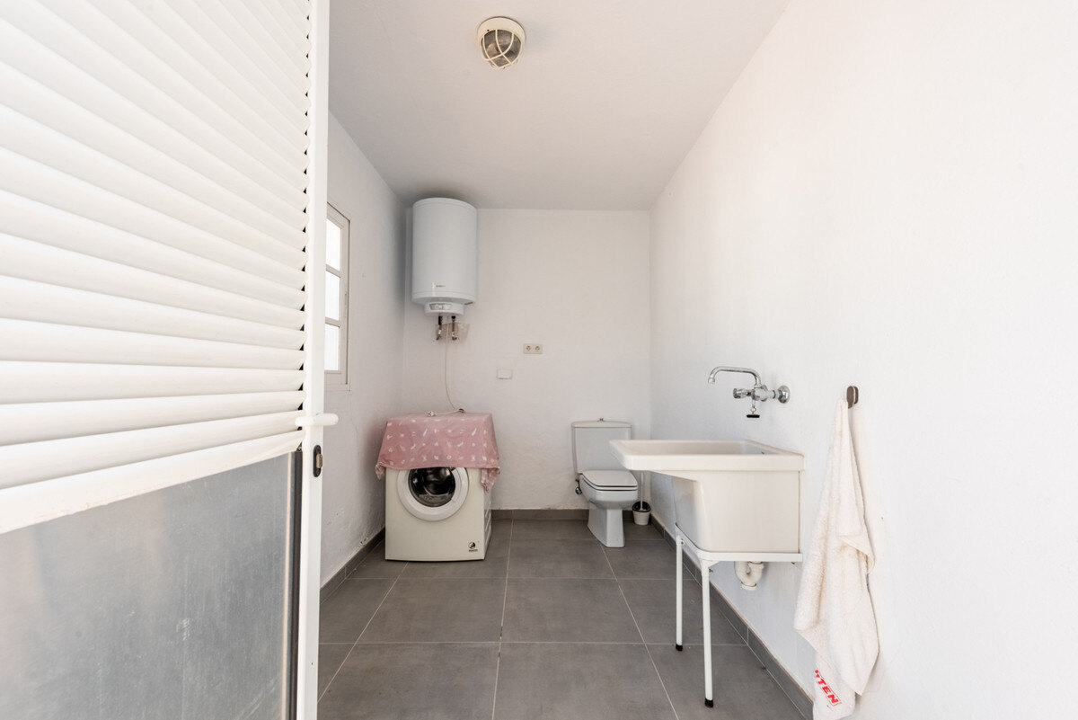 FOR SALE 🏡 Single-Level Four-Bedroom Villa with Sea Views to Finish – Atalaya, New Golden Mile 🇪🇸