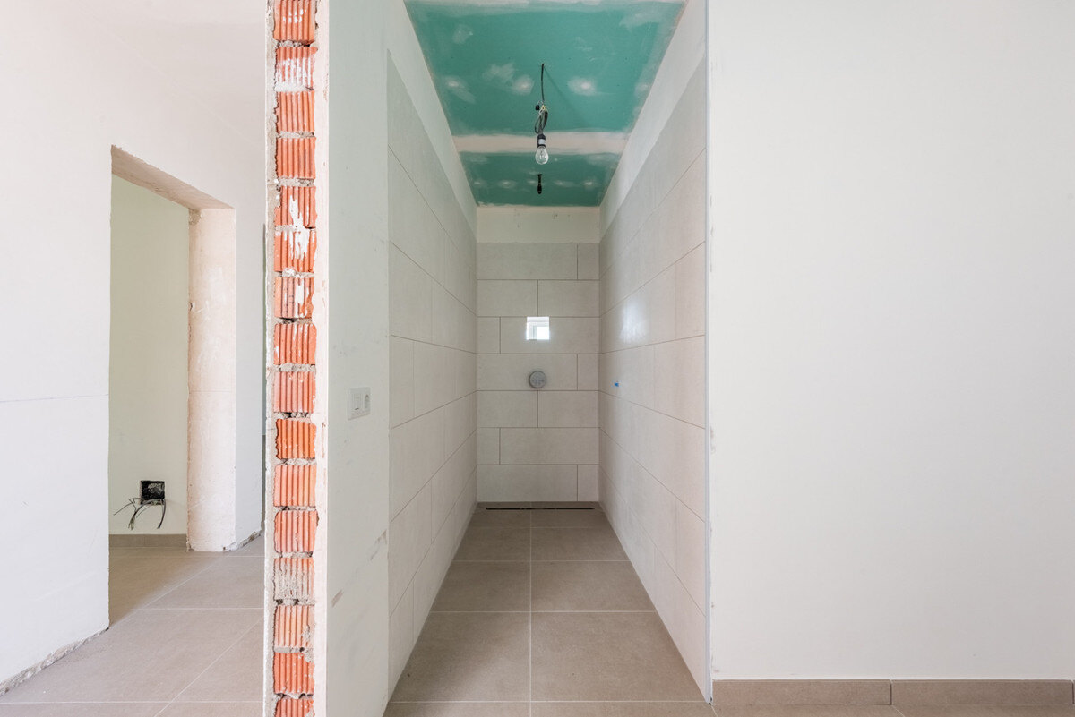 FOR SALE 🏡 Single-Level Four-Bedroom Villa with Sea Views to Finish – Atalaya, New Golden Mile 🇪🇸