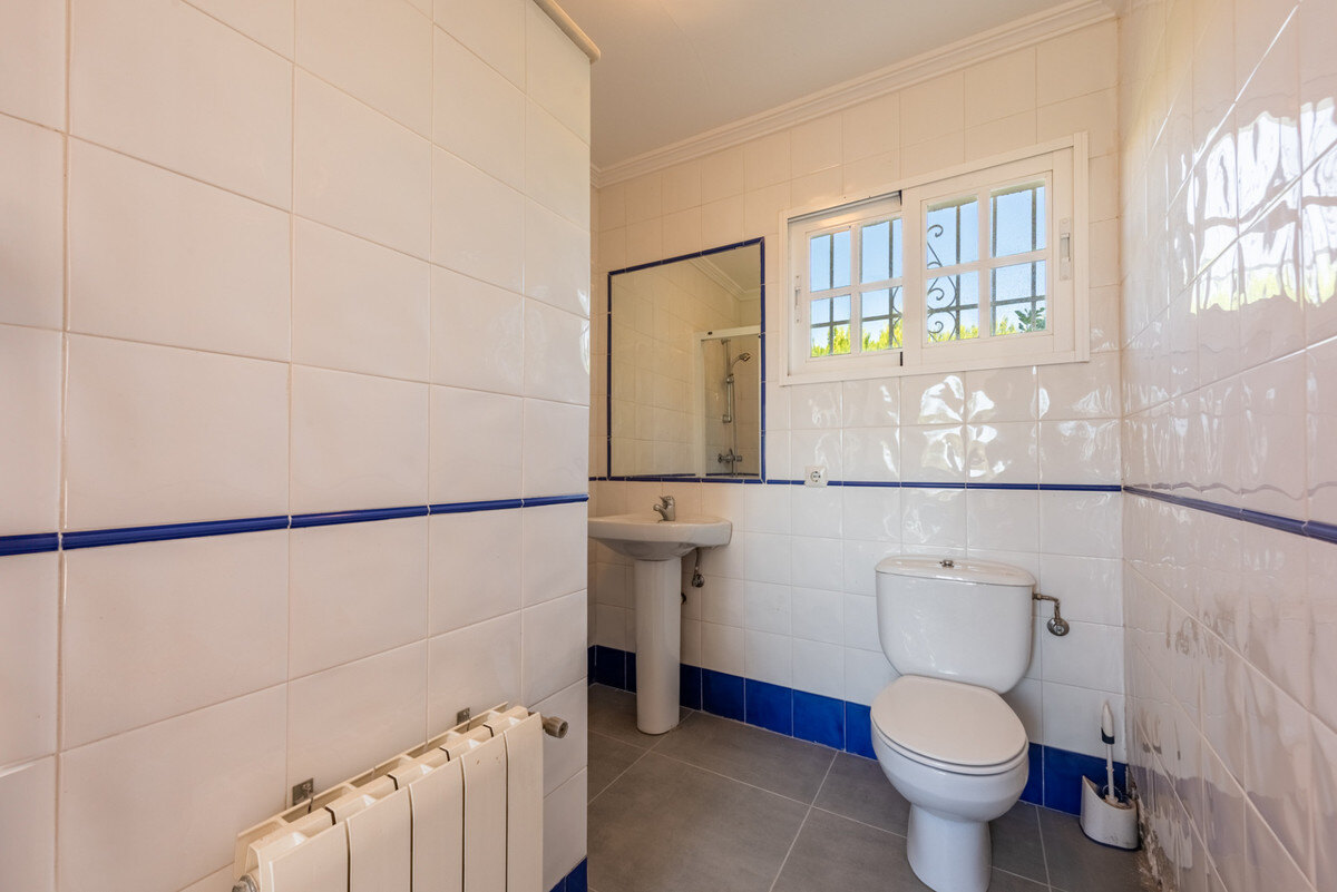 FOR SALE 🏡 Single-Level Four-Bedroom Villa with Sea Views to Finish – Atalaya, New Golden Mile 🇪🇸